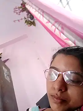 thanusi 2 online show from 11/02/25, 09:22