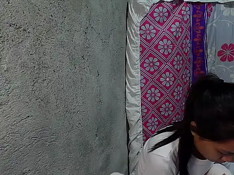 Snapshot of janelovely18 chatting on 09/12/25, 10:15 janelovely18 online show from 09/12/25, 10:15