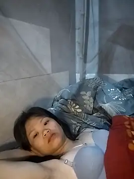 LinhNa999 online show from 03/05/26, 01:23