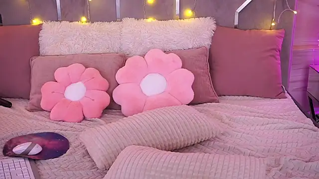 MysticGrace online show from 04/19/26, 06:10