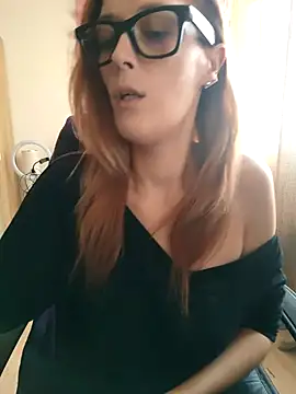 Mila Luciphya online show from 11/09/25, 12:36