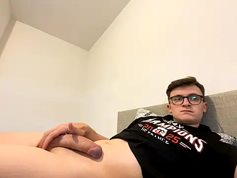 Eternelfrisson online show from 09/27/25, 04:34