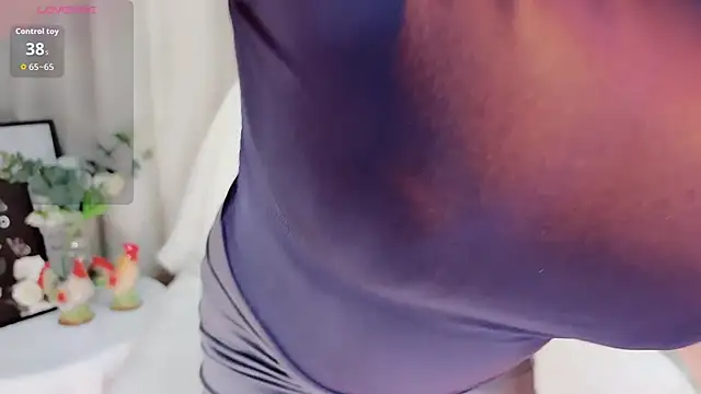 shishi baby online show from 10/18/25, 04:15