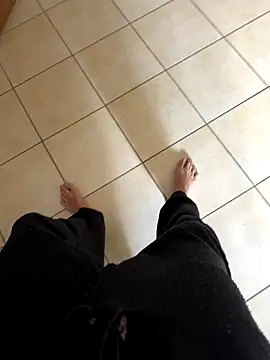 Snapshot of Manu97k chatting on 09/21/25, 10:17 Manu97k online show from 09/21/25, 10:17