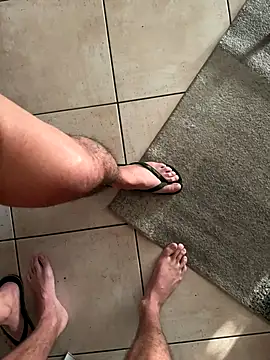 Snapshot of Manu97k chatting on 10/11/25, 02:48 Manu97k online show from 10/11/25, 02:48