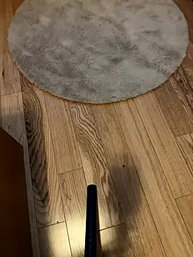 Snapshot of Manu97k chatting on 10/15/25, 05:02 Manu97k online show from 10/15/25, 05:02