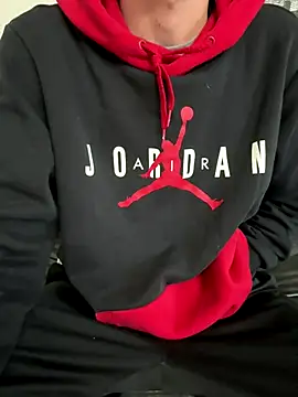 Snapshot of Manu97k chatting on 10/16/25, 08:48 Manu97k online show from 10/16/25, 08:48