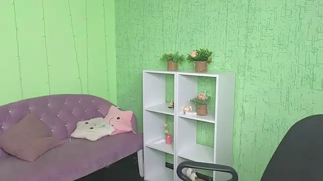 Eloisa Eliot online show from 11/28/25, 04:42