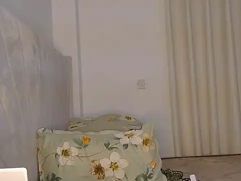 TinaFavourite online show from 11/01/25, 08:11