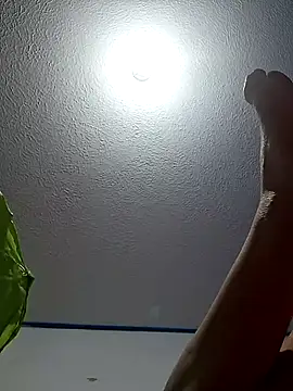 Snapshot of vaneza1999 chatting on 10/10/25, 09:14 vaneza1999 online show from 10/10/25, 09:14