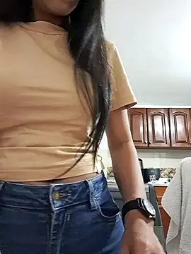 sarah garcia  online show from 06/01/26, 08:32