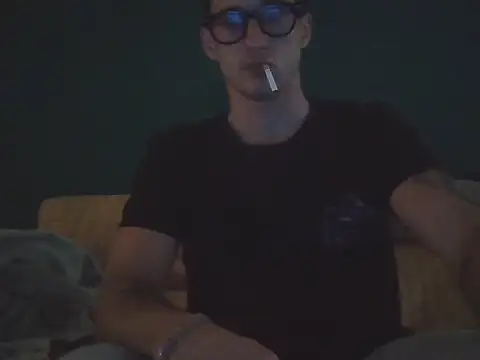 -xxxtoyboyxxx- online show from 12/14/25, 05:29