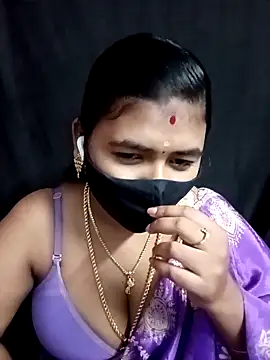 Snapshot of Tamil_Lotus chatting on 09/18/25, 05:59 Tamil Lotus online show from 09/18/25, 05:59