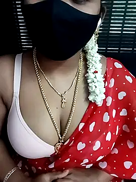 Snapshot of Tamil_Lotus chatting on 09/24/25, 05:33 Tamil Lotus online show from 09/24/25, 05:33