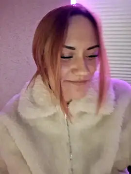 Snapshot of SlimBellaa chatting on 12/17/25, 09:54 SlimBellaa online show from 12/17/25, 09:54