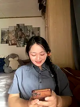 Julia-Elsa online show from 09/27/25, 04:06