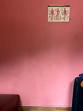 Julia-Elsa online show from 10/17/25, 03:31