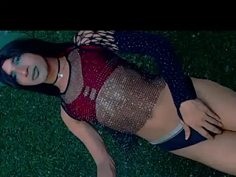 Snapshot of dannypervetxxz chatting on 09/18/25, 05:42 dannypervetxxz online show from 09/18/25, 05:42