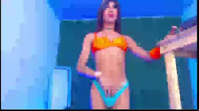 Snapshot of dannypervetxxz chatting on 11/18/25, 01:22 dannypervetxxz online show from 11/18/25, 01:22