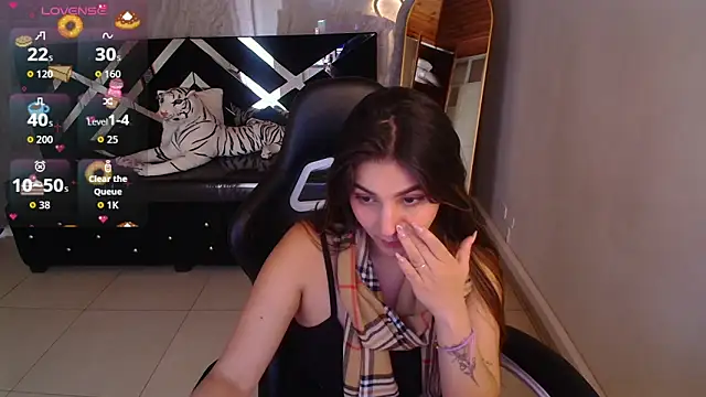 Snapshot of emily_cooper_t chatting on 03/02/26, 08:04 emily cooper t online show from 03/02/26, 08:04