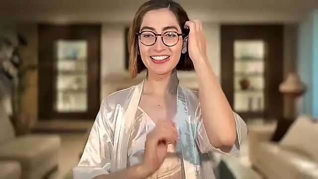 rousseblossom online show from 10/20/25, 12:33