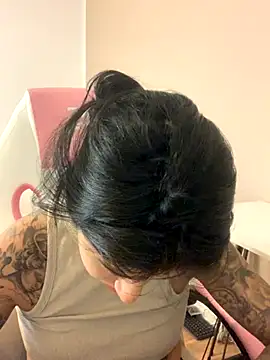 Snapshot of mrskarmaa chatting on 11/08/25, 06:24 mrskarmaa online show from 11/08/25, 06:24