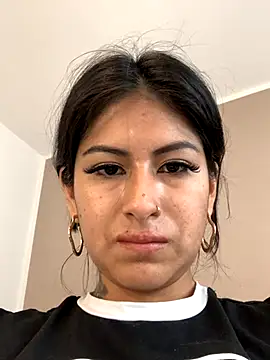 Snapshot of mrskarmaa chatting on 11/14/25, 10:14 mrskarmaa online show from 11/14/25, 10:14