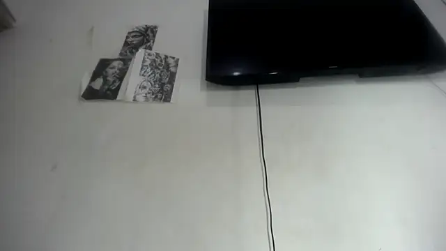 Snapshot of Foxy_Lovex chatting on 10/29/25, 11:17 Foxy Lovex online show from 10/29/25, 11:17