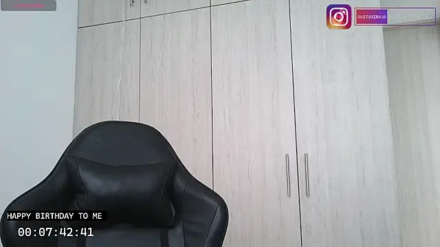 Yulienneg online show from 09/23/25, 09:18