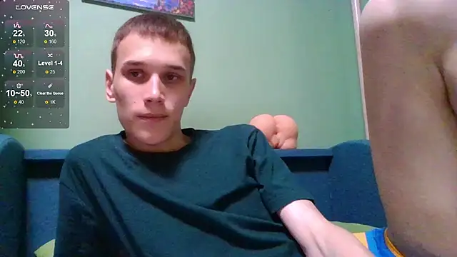 Snapshot of your___honeyy chatting on 11/28/25, 11:07 your honeyy online show from 11/28/25, 11:07