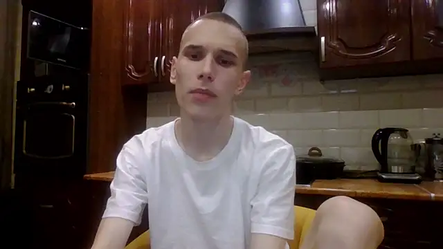 your   honeyy online show from 02/22/26, 06:17