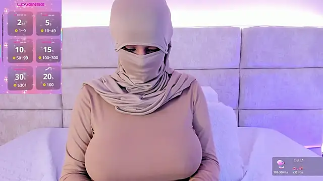  Nadiaa online show from 04/09/26, 07:08