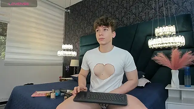 TaylerWhite online show from 05/16/26, 11:42