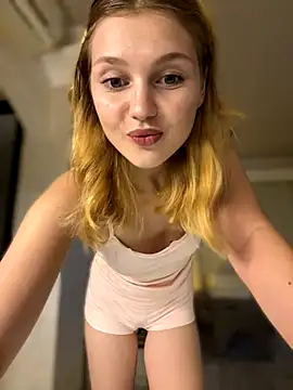 Emaline Fane online show from 10/20/25, 06:08