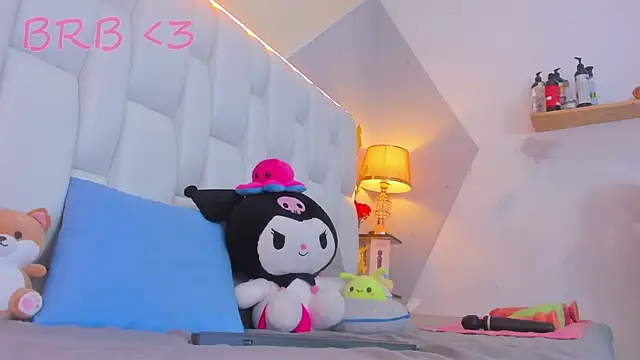 Snapshot of MilkWhore1 chatting on 09/20/25, 12:17 MilkWhore1 online show from 09/20/25, 12:17