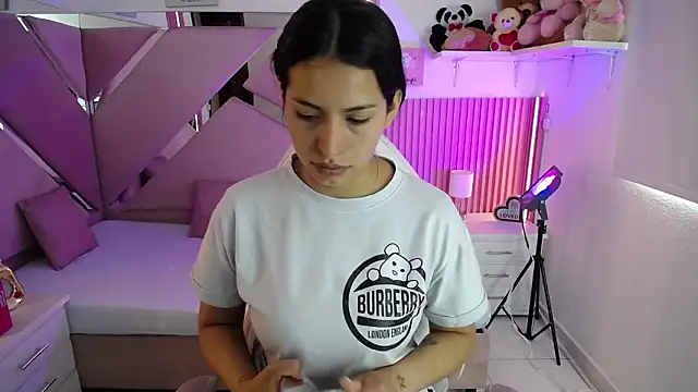 Mia garcia28 online show from 03/10/26, 02:22