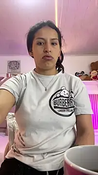 Mia garcia28 online show from 03/19/26, 07:40