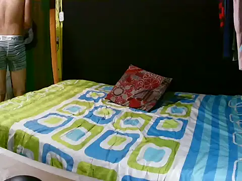 Ebebyjuan online show from 04/04/26, 01:52