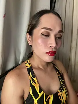 RomanticPearlTS online show from 05/19/26, 02:01