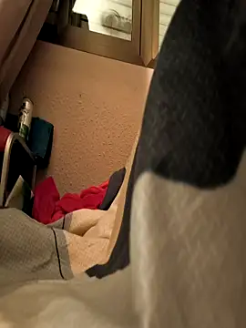 Snapshot of Junani2231 chatting on 11/06/25, 01:39 Junani2231 online show from 11/06/25, 01:39