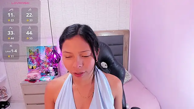 Snapshot of Isisleroy1 chatting on 11/15/25, 03:15 Isisleroy1 online show from 11/15/25, 03:15