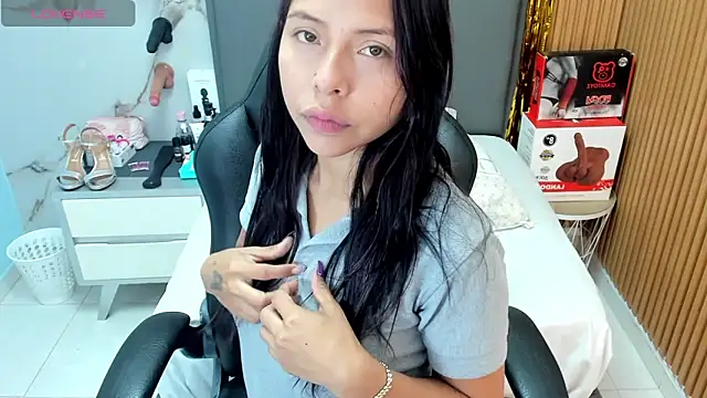 Isisleroy1 online show from 02/24/26, 02:53