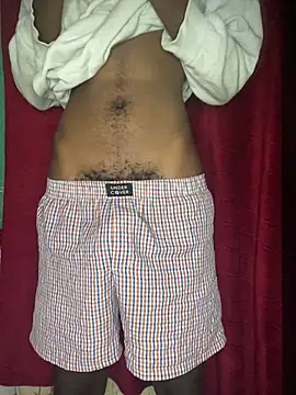 Snapshot of Eyebrows12 chatting on 03/22/26, 07:01 Eyebrows12 online show from 03/22/26, 07:01