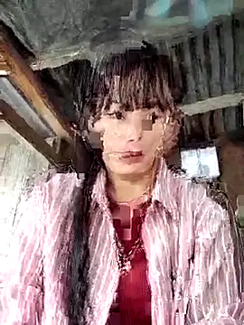 Snapshot of Sunyinn chatting on 09/18/25, 02:35 Sunyinn online show from 09/18/25, 02:35