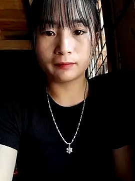 Snapshot of Sunyinn chatting on 09/19/25, 02:02 Sunyinn online show from 09/19/25, 02:02