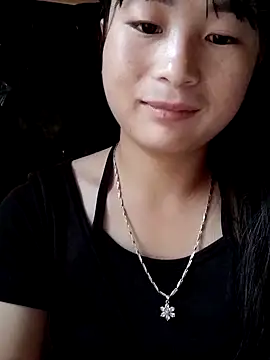 Snapshot of Sunyinn chatting on 09/27/25, 12:48 Sunyinn online show from 09/27/25, 12:48