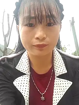 Snapshot of Sunyinn chatting on 10/22/25, 02:56 Sunyinn online show from 10/22/25, 02:56