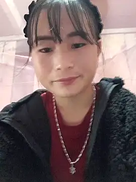 Snapshot of Sunyinn chatting on 10/25/25, 02:52 Sunyinn online show from 10/25/25, 02:52