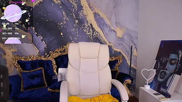 LilElfie online show from 11/13/25, 08:52