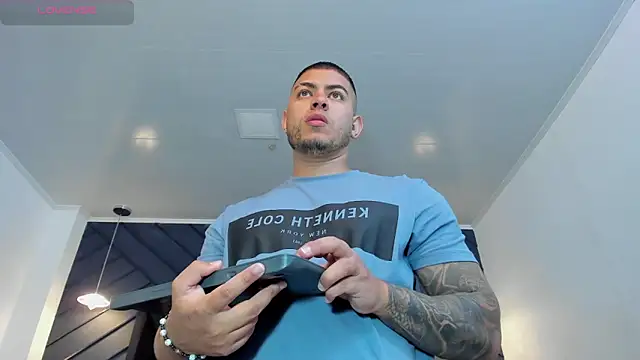 marco garciia  online show from 10/31/25, 11:28